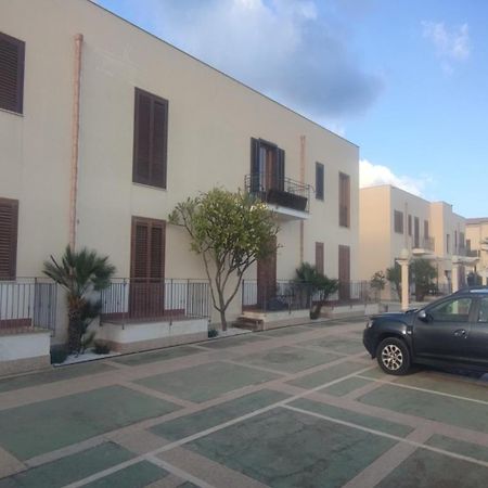 Holiday Home Lg San Vito Lo Capo Bagian luar foto